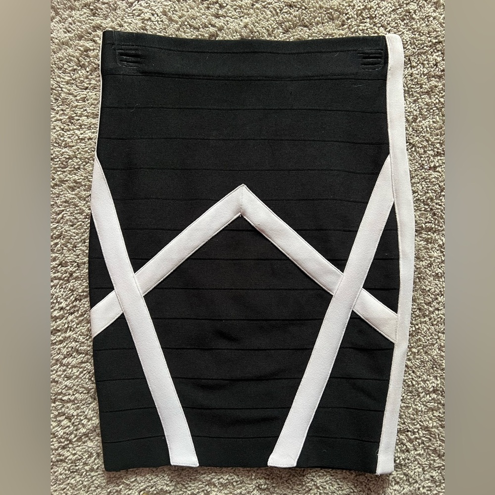 Marciano bandage mini skirt with white piping detail